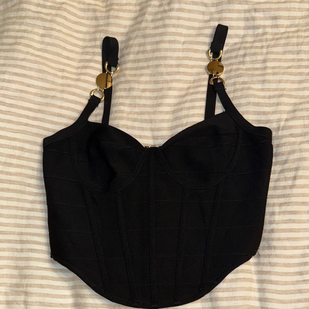 Akira Top